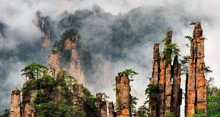 Zhangjiajie & Fenghuang: A Rising Viral Panorama Tour - 5 Days